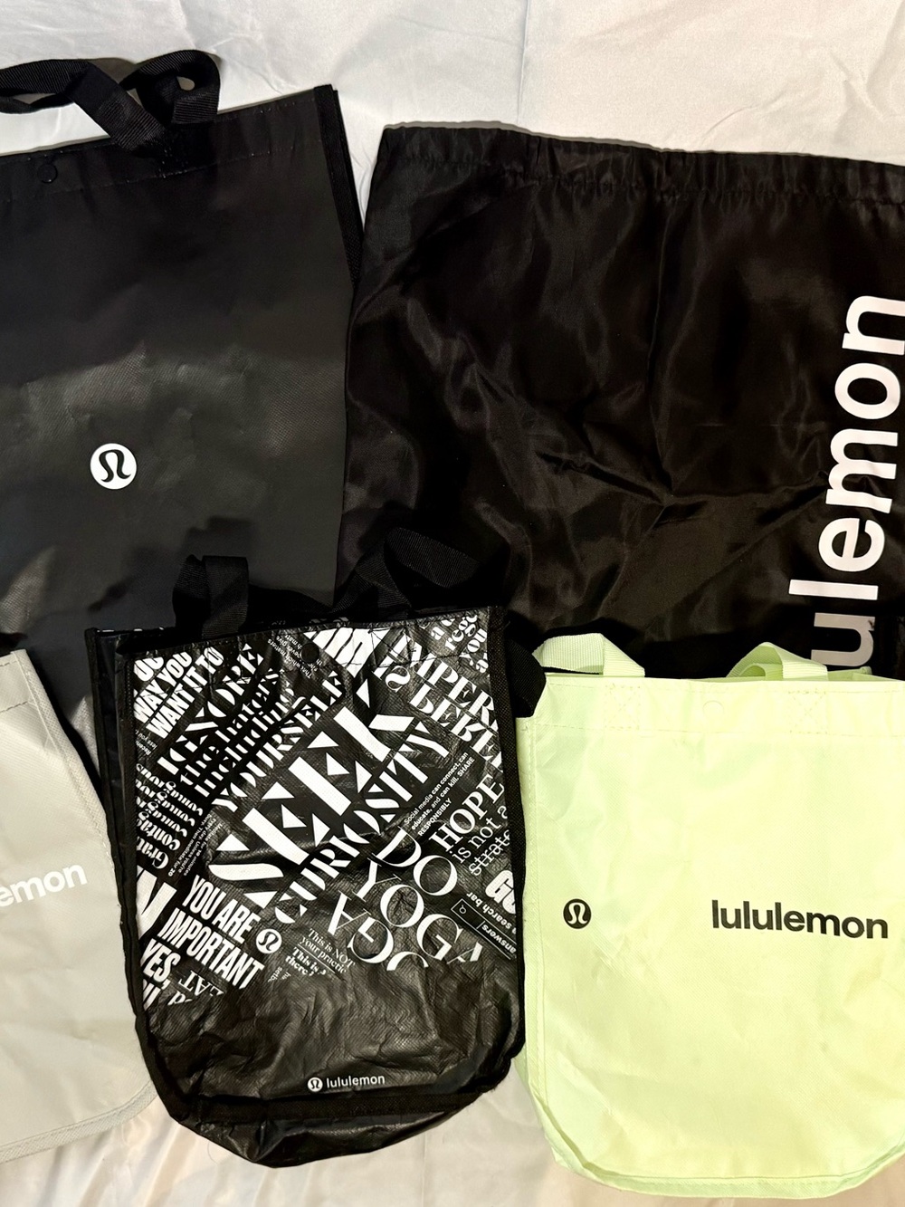7 lululemon bag Collection